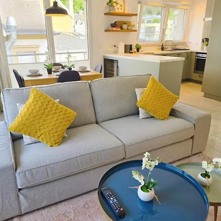 Premium 2 Bedroom With Balcony And Parking-rol2