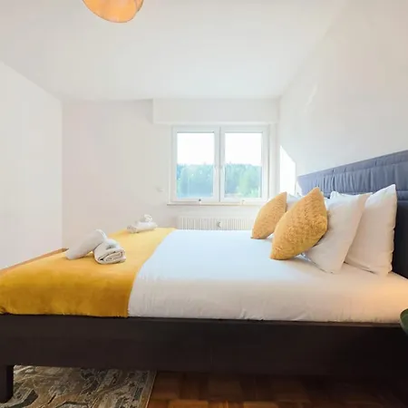 Premium 2 Bedroom With Balcony And Parking-rol2 Appartement
